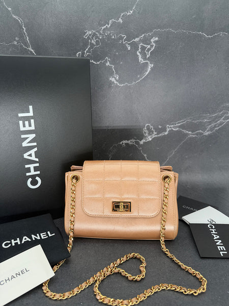 Rare Chanel Chocolate Bar Reissue Mini Bag