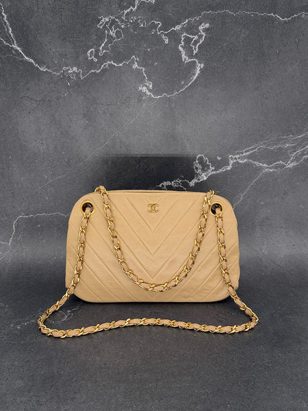 Rare Chanel Kisslock Double Chain Bag