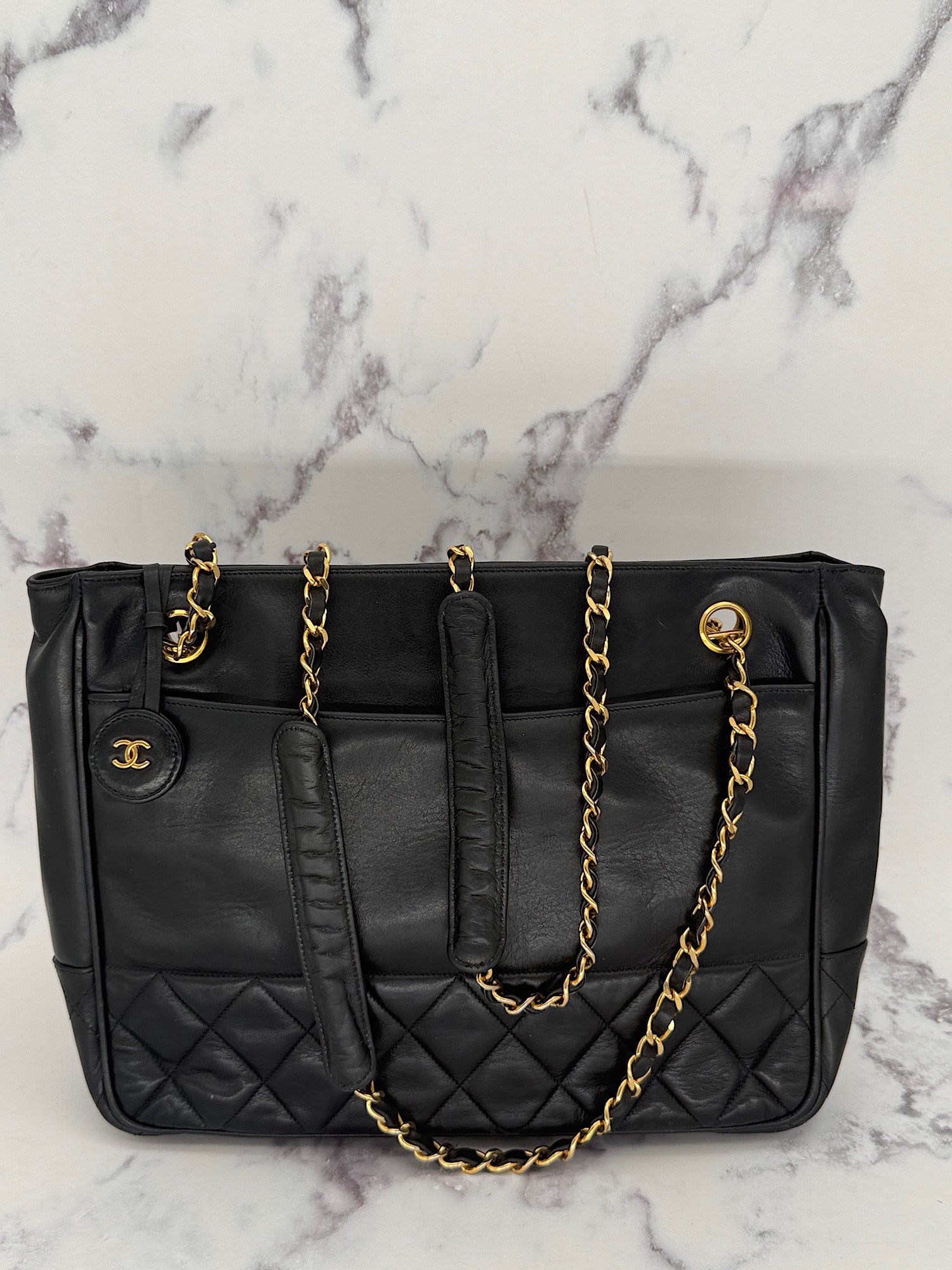 Iconic Chanel CC tote in Lambskin