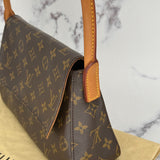 Louis Vuitton Looping PM