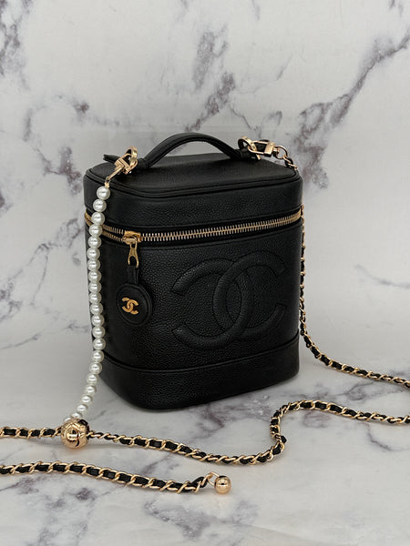 Chanel Vintage Caviar Vanity Case