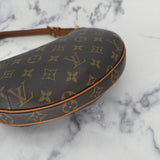 Louis Vuitton Croissant PM