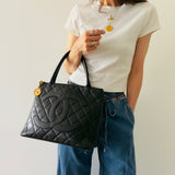 Chanel Lambskin Médallion Tote in Black
