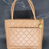 Rare Chanel Médallion in Pearl Gold