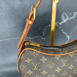 Louis Vuitton Croissant PM