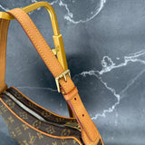 Louis Vuitton Croissant PM