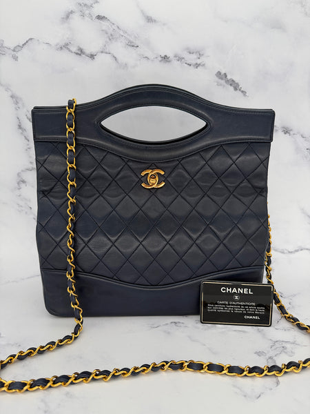 Chanel Vintage 31 in Navy