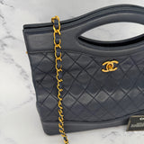 Chanel Vintage 31 in Navy