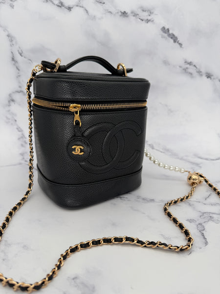 Chanel Vintage Caviar Vanity Case